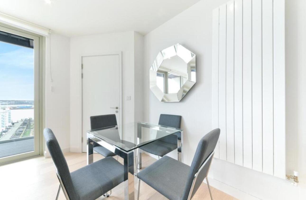 Riverside Suites And Apartments 런던 외부 사진
